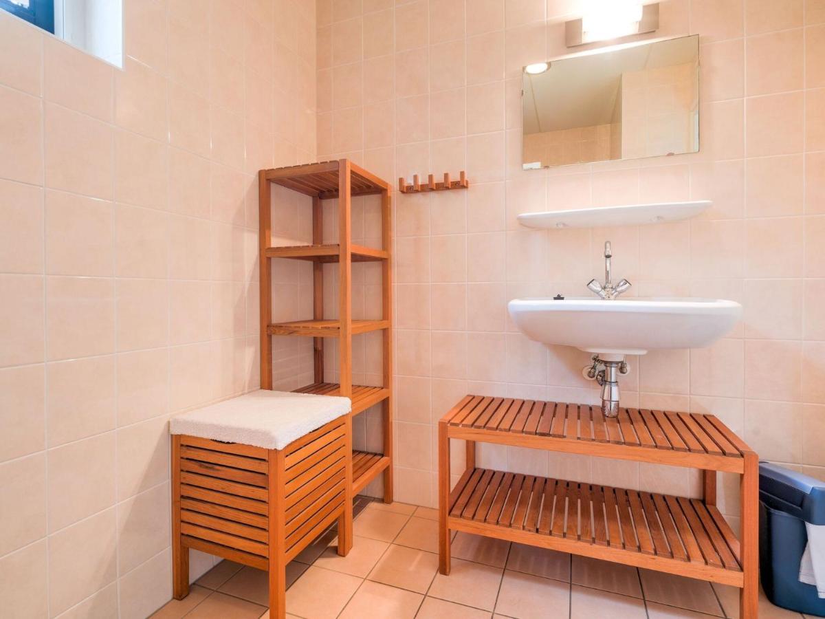 Serene Holiday Home In Gaasterl N Sleat Sondel Exterior foto
